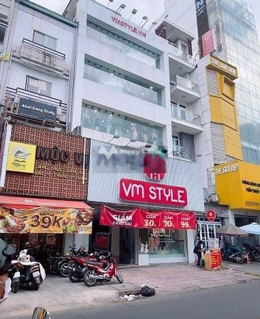 Nhà có 5 PN bán nhà bán ngay với giá cực tốt từ 38 tỷ có diện tích chung 162m2 tọa lạc tại Quận 3, Hồ Chí Minh