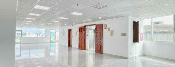 Giá thuê quy định 50 triệu/tháng cho thuê sàn văn phòng vị trí thuận lợi tọa lạc trên Phường 9, Hồ Chí Minh có diện tích chuẩn 240m2-02