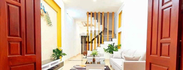 Nhà gồm 6 PN bán nhà bán ngay với giá bất ngờ 4.25 tỷ có diện tích rộng 38m2 vị trí nằm tại Hoàng Mai, Trương Định-03