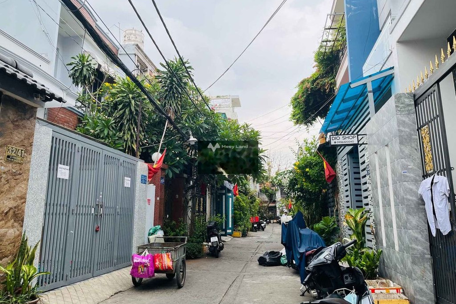 Hướng Nam, bán nhà diện tích khoảng 80m2 tọa lạc ngay ở Tân Phú, Hồ Chí Minh bán ngay với giá gốc chỉ 6.4 tỷ tổng quan trong căn nhà 4 phòng ngủ, 4 WC-01