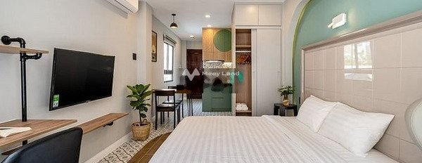Cho thuê chung cư vị trí trung tâm Quận 1, Hồ Chí Minh, căn hộ nhìn chung bao gồm 1 phòng ngủ, 1 WC tiện ích đầy đủ-02