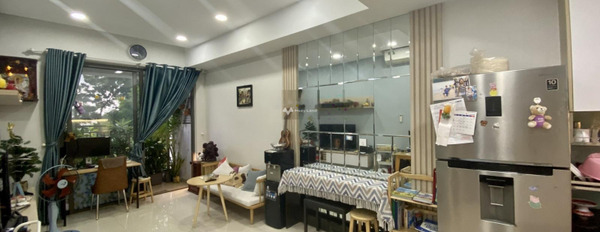Chung cư 2 phòng ngủ, bán căn hộ vị trí đặt ở trung tâm Tân Bình, Hồ Chí Minh, căn hộ này gồm 2 phòng ngủ, 2 WC cực kì tiềm năng-02