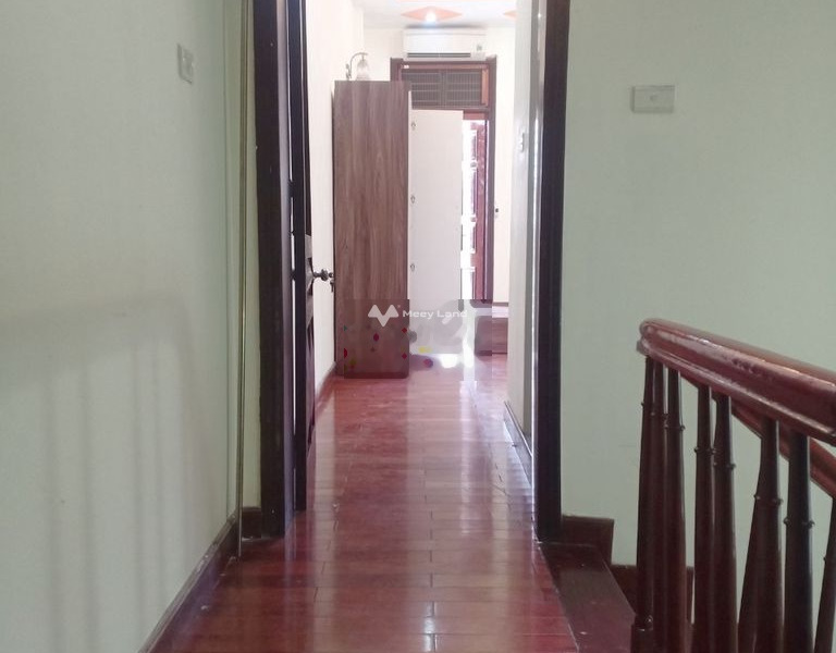 Chung cư 1 PN, cho thuê căn hộ vị trí mặt tiền tọa lạc ở Nghĩa Tân, Hà Nội, tổng quan gồm có 1 PN, 1 WC bãi đậu xe rộng-01