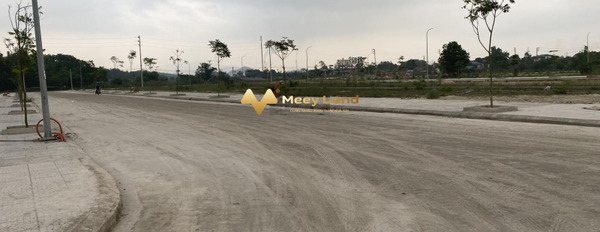 Vị trí mặt tiền gần Thanh Sơn, Uông Bí bán đất, giá bán cực sốc 815 triệu có một diện tích 120.5 m2-03