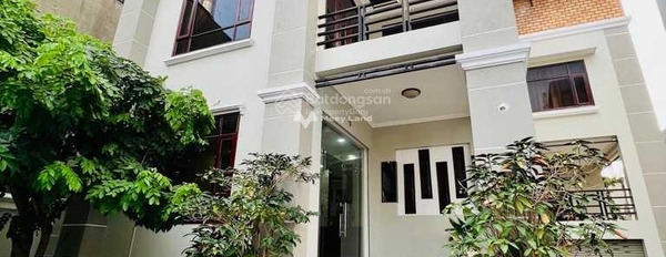 Nhà gồm 4 phòng ngủ bán nhà ở có diện tích 1000m2 giá bán cạnh tranh 38 tỷ mặt tiền nằm ngay ở Phường 7, Hồ Chí Minh-03