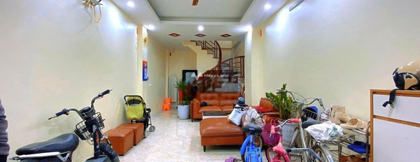 Bán nhà vị trí đẹp tại Ba Đình, Hà Nội bán ngay với giá chốt nhanh 6.59 tỷ diện tích 38m2 trong nhà tổng quan gồm có 3 PN-02