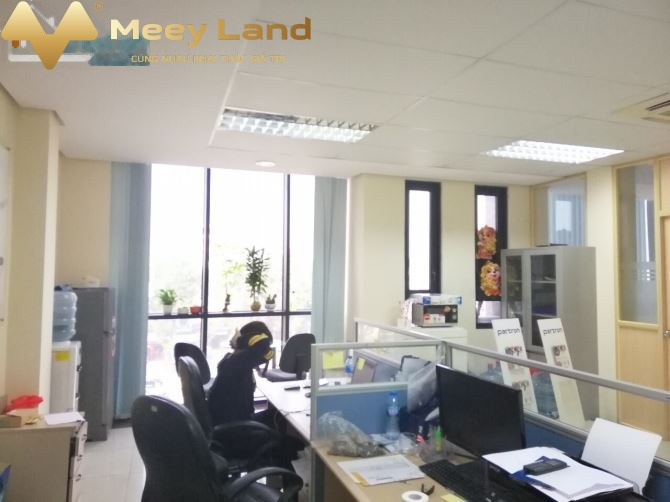 Giá thuê gốc chỉ 15 triệu/tháng cho thuê sàn văn phòng vị trí đặt tọa lạc tại Nguyễn Khang, Trung Hòa với dt là 100 m2-01