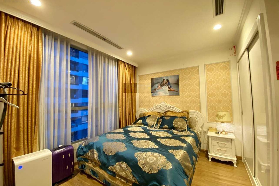 Bán căn hộ 2PN dự án Vinhomes Times City 83m2 giá 5,4 tỷ. LH 0902 121 *** -01