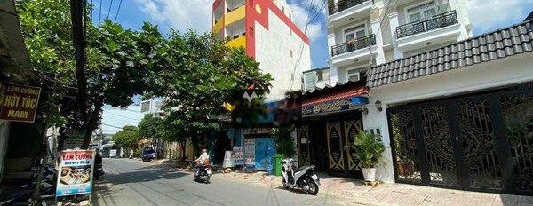 Gần Thủ Đức, Hồ Chí Minh bán nhà giá bán cực sốc chỉ 11.6 tỷ ngôi nhà này có tổng 4 phòng ngủ 5 WC-02