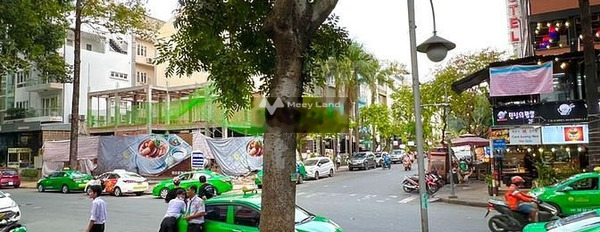 Vị trí mặt tiền gần Quận 7, Hồ Chí Minh 23 tỷ bán shophouse diện tích 140m2 view bao đẹp-03
