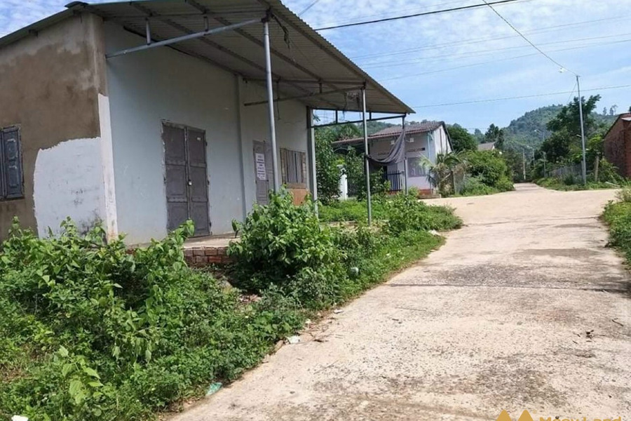 Cần bán nhà 2 mặt tiền tại xã Yang Reh, huyện Krông Bông, tỉnh Đắk Lắk-01