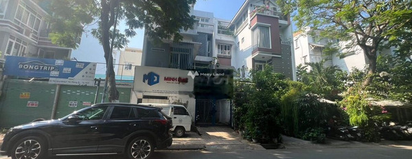 Bán nhà vị trí tiềm năng Nguyễn Thị Thập, Quận 7 bán ngay với giá bàn giao 24 tỷ có diện tích rộng 126m2 tổng quan ở trong ngôi nhà 4 phòng ngủ-02