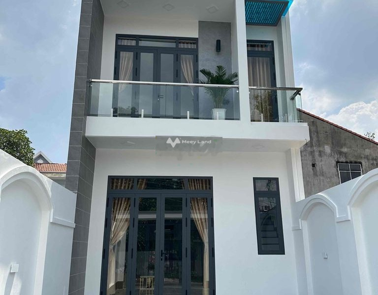 Có diện tích chính 100m2 bán nhà mặt tiền tọa lạc ngay Nguyễn Thị Minh Khai, Bình Dương ngôi nhà này gồm 3 phòng ngủ 2 WC giá tốt nhất-01