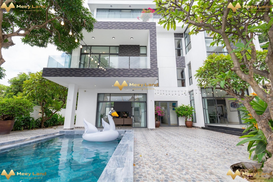 Căn nhà gồm có tất cả 6 phòng ngủ, cho thuê nhà ở diện tích rất rộng 700 m2 giá thuê hấp dẫn từ 50 triệu/tháng vị trí tốt ở Trần Phú, Phường 1-01