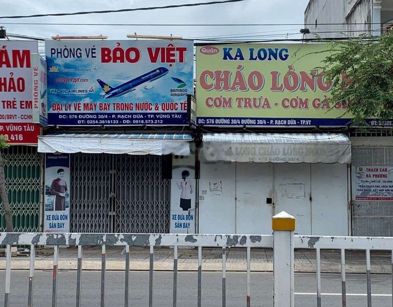 Bán đất mặt tiền đường 30 tháng 4 -01