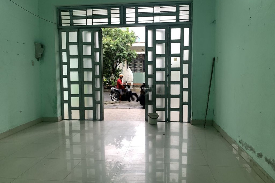 Với tổng diện tích 72m2, cho thuê nhà ở vị trí đẹp tọa lạc tại Kinh Dương Vương, Đà Nẵng, trong nhà này gồm có 2 phòng ngủ, 2 WC khu vực tiềm năng-01