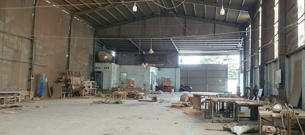 Vị trí đặt ngay trung tâm Hạ Đình, Thanh Xuân cho thuê kho bãi 1000m2 lh ngay kẻo lỡ