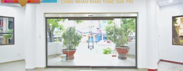 Thuê ngay với giá hợp lý từ 84 triệu/tháng cho thuê cửa hàng diện tích khoảng 200 m2 vị trí nằm ngay Đường Hòa Hưng, Hồ Chí Minh-02