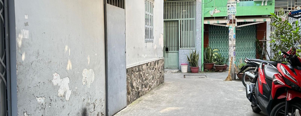 Ngôi nhà có 3 phòng ngủ bán nhà bán ngay với giá bất ngờ từ 5 tỷ có diện tích 56.4m2 vị trí mặt tiền tại Phường 12, Hồ Chí Minh-02