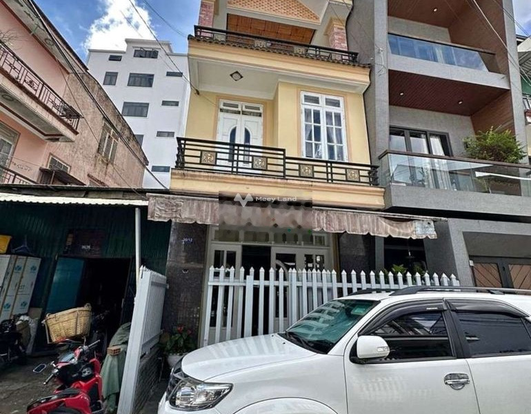 Nhà gồm 5 PN, cho thuê nhà, thuê ngay với giá đề cử từ 15 triệu/tháng có diện tích chính 70m2 vị trí đẹp ngay ở Phường 2, Lâm Đồng-01