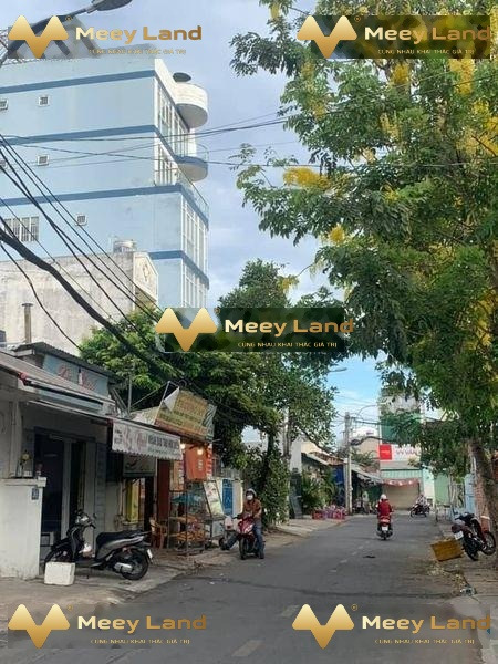 Bán nhà vào ở ngay giá thỏa thuận chỉ 16.5 tỷ có diện tích chung 172m2 vị trí đẹp nằm ở Phước Long A, Hồ Chí Minh-01