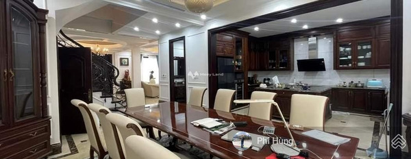 Nhà nhìn chung có 4 phòng ngủ, bán biệt thự có diện tích khoảng 245m2 giá bán đàm phán chỉ 28.9 tỷ mặt tiền tọa lạc ở Nguyễn Duy Trinh, Hà Nội-03