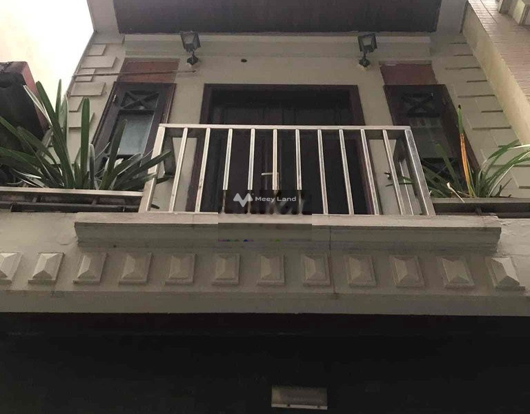 Vị trí đặt tọa lạc tại Phú Thượng, Hà Nội cho thuê nhà giá thuê đàm phán chỉ 12 triệu/tháng, căn nhà có tất cả 4 PN-01