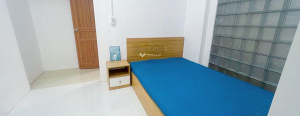 Cho thuê phòng trọ vị trí ngay ở Hồ Bá Kiện, Hồ Chí Minh, căn này gồm 1 phòng ngủ, 1 WC thuận tiện di chuyển-03