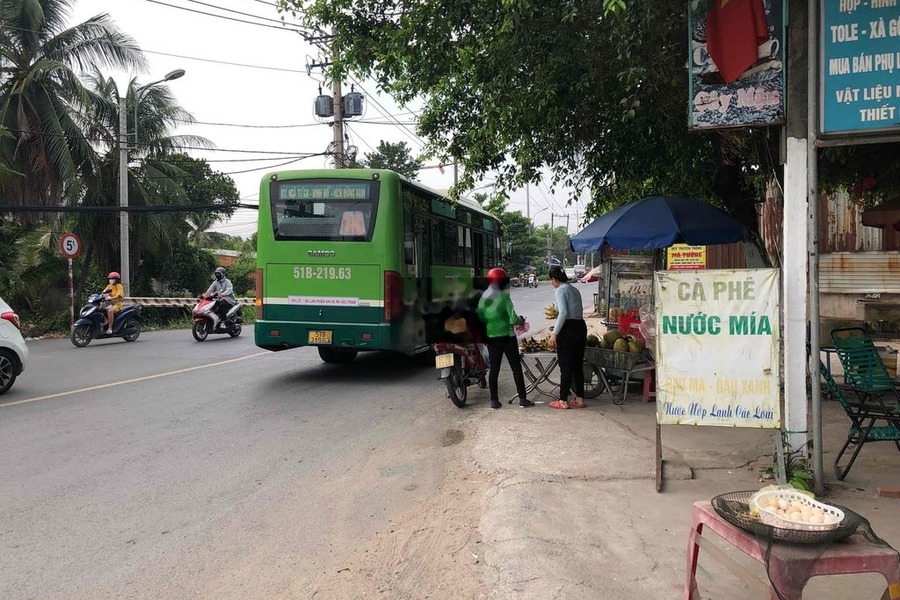 Tôi chính chủ, cho thuê nhà & mặt bằng: 13,5x 47m= 634 m2, ngay mặt ti -01