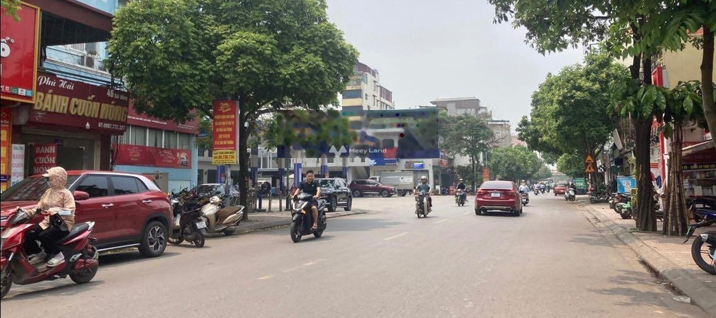 Có chuyện rủi ro bán nhà diện tích 71.5m2 giá bán chốt nhanh 14.3 tỷ vị trí thuận tiện Long Biên, Hà Nội hỗ trợ mọi thủ tục miễn phí, giá mùa dịch.