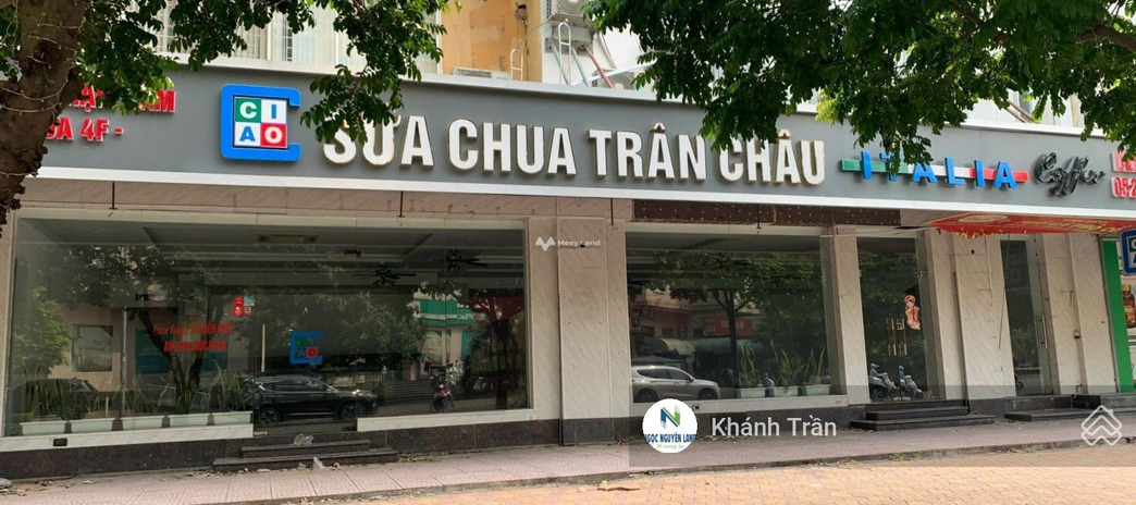 Giá 45 triệu/tháng, cho thuê nhà có diện tích chung 120m2 mặt tiền nằm ngay Trung Hòa, Hà Nội giá tốt nhất