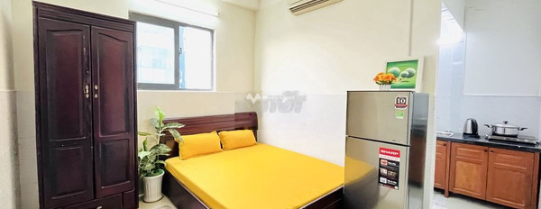 Trong nhìn tổng quan gồm 1 phòng ngủ, cho thuê căn hộ vị trí ngay tại Huỳnh Văn Nghệ, Hồ Chí Minh, 1 WC liên hệ liền-02