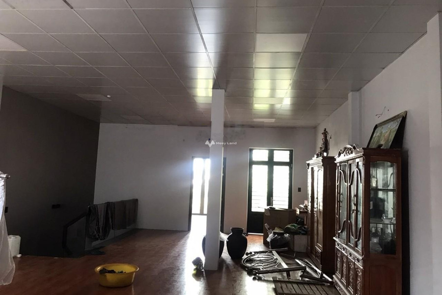 Diện tích 360m2, bán biệt thự vị trí đẹp tọa lạc ngay ở Vĩnh Phú, Bình Dương, hướng Tây - Nam, nhìn chung gồm 3 phòng ngủ, 4 WC pháp lý nhanh-01