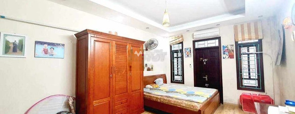 Nhà có 3 PN bán nhà ở diện tích 35m2 giá bán chỉ 2.9 tỷ trong Long Biên, Hà Nội-02