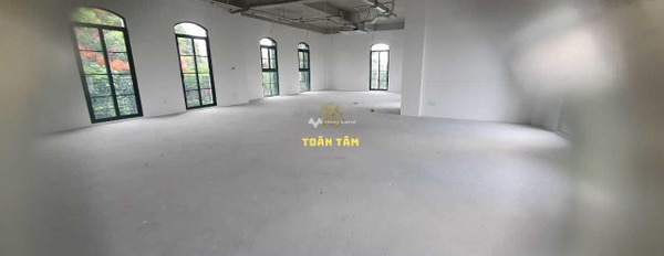 Cho thuê tòa nhà siêu đẹp Thảo Điền Quận 2 DTD 1000m2 -03