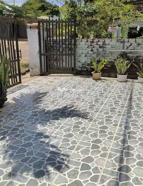 Có diện tích chính 190m2 bán nhà vị trí mặt tiền gần Ea Siên, Buôn Hồ cảm ơn đã xem tin.-01