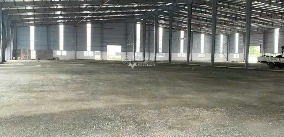 Cắt lỗ cho thuê kho bãi với diện tích là 7200m2 vị trí ngay tại Đường 379, Văn Giang lh thương lượng thêm