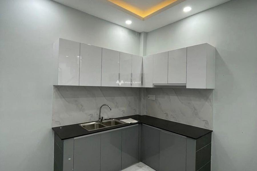 Bán nhà Bên trong Quốc Lộ 1A, Hồ Chí Minh giá bán cực rẻ chỉ 3.2 tỷ có diện tích chính 2704m2, hướng Đông trong nhà này bao gồm 3 phòng ngủ-01