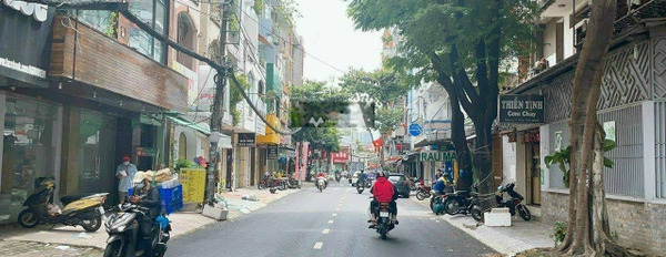 Bán nhà bán ngay với giá mua liền từ 27.4 tỷ có diện tích chính 103m2 vị trí tiện lợi Nguyễn Đình Chính, Phường 15-02