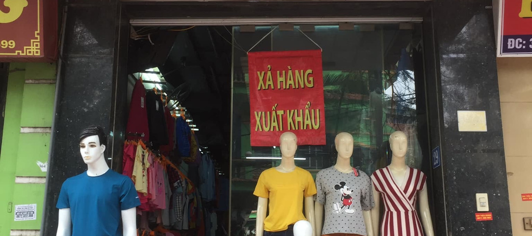 Sang nhượng cửa hàng quần áo số 29 Cốm Vòng, Duy Tân, Cầu Giấy, Hà Nội.