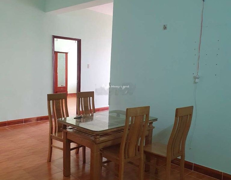 Cho thuê căn hộ mặt tiền tọa lạc ngay trên Nguyễn Hữu Cảnh, Thắng Nhì giá thuê siêu khủng chỉ 4.5 triệu/tháng, trong căn hộ có 2 PN, 1 WC giá siêu rẻ-01