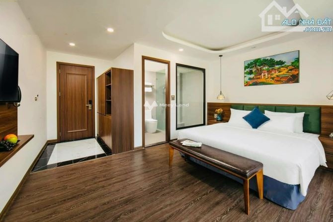 Cần bán khách sạn vị trí thuận lợi tọa lạc ngay trên Hàng Vải, Hàng Bồ. Diện tích 155m2-01