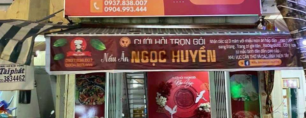 Cho thuê nhà 1 trệt, 1 lầu 2 mặt tiền đường Đề Thám, gần Bến Ninh Kiều, giá 25 triệu/th -03