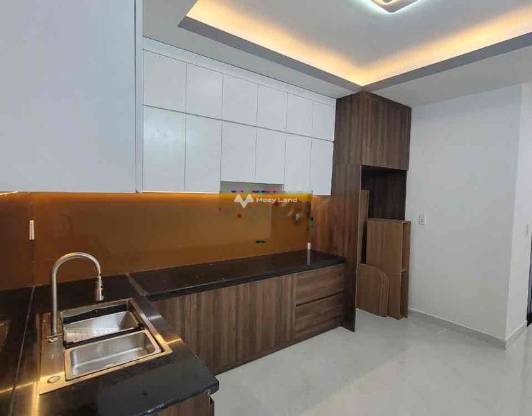 Với diện tích 70m2, cho thuê nhà ở vị trí đẹp nằm ở Quận 7, Hồ Chí Minh, trong nhà có tổng cộng 4 PN, 4 WC gọi ngay!-01