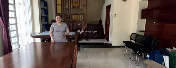 Nhà có 7 PN, cho thuê nhà, thuê ngay với giá siêu khủng 50 triệu/tháng diện tích thực 125m2 nằm ngay bên trong Phường 15, Phú Nhuận-03