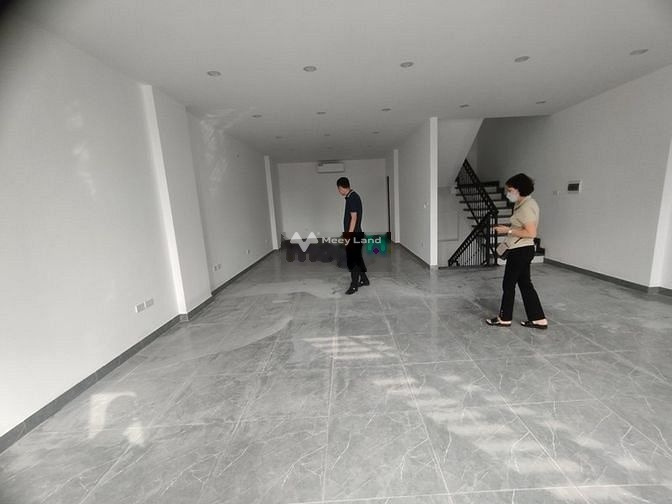 Nhà 4 phòng ngủ, cho thuê nhà, giá thuê liền 75 triệu/tháng với tổng diện tích 100m2 vị trí đặt tọa lạc ngay Mạc Thái Tông, Trung Hòa-01