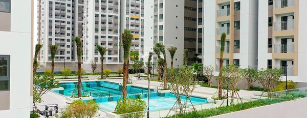 Vị trí thuận lợi tọa lạc ngay ở Đào Trí, Hồ Chí Minh, bán chung cư bán ngay với giá siêu tốt 2.7 tỷ, căn hộ bao gồm có 2 PN, 2 WC vào ở ngay-02