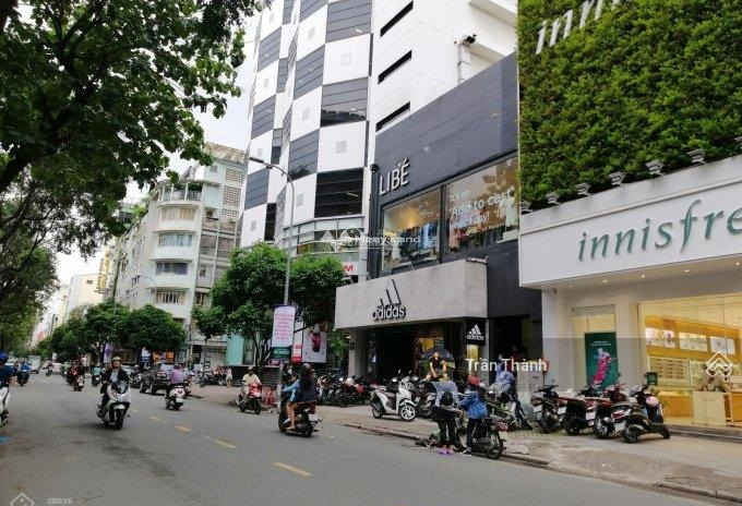 Bán nhà ở diện tích rộng 239m2 bán ngay với giá đặc biệt 115 tỷ vị trí đẹp nằm ngay Nguyễn Thành Ý, Hồ Chí Minh