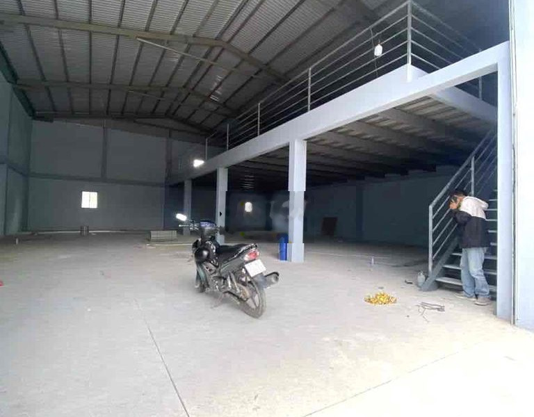 KHO XƯỞNG ĐẸP Y HÌNH(650m2)TRẦN CAO,CÓ GÁC,VÕ VĂN VÂN -01