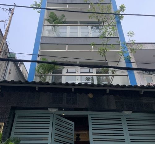 Do nợ nần bán nhà tọa lạc tại Núi Thành, Hồ Chí Minh giá bán gốc chỉ 12.7 tỷ có diện tích chính 64m2 trong nhà này gồm có 11 PN đường nhựa ngang 8 m v...